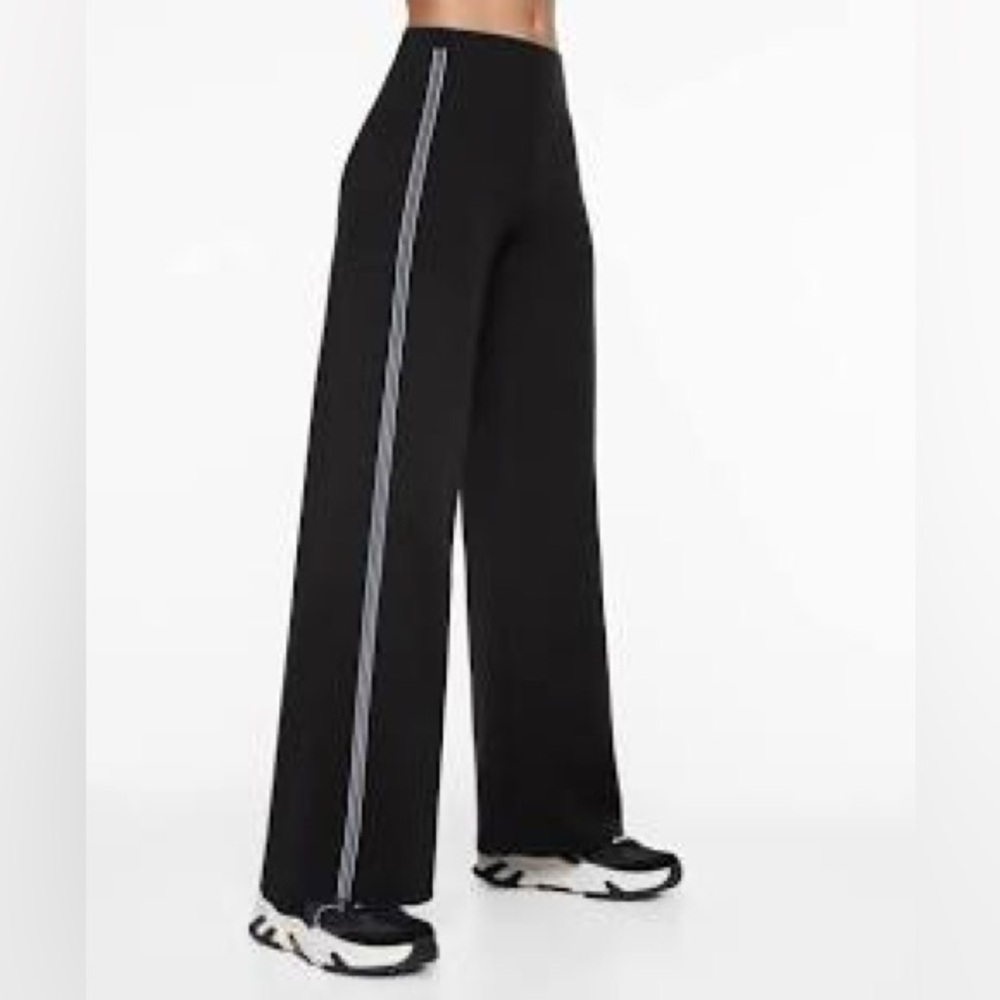 Oysho Side zippered wide leg pants